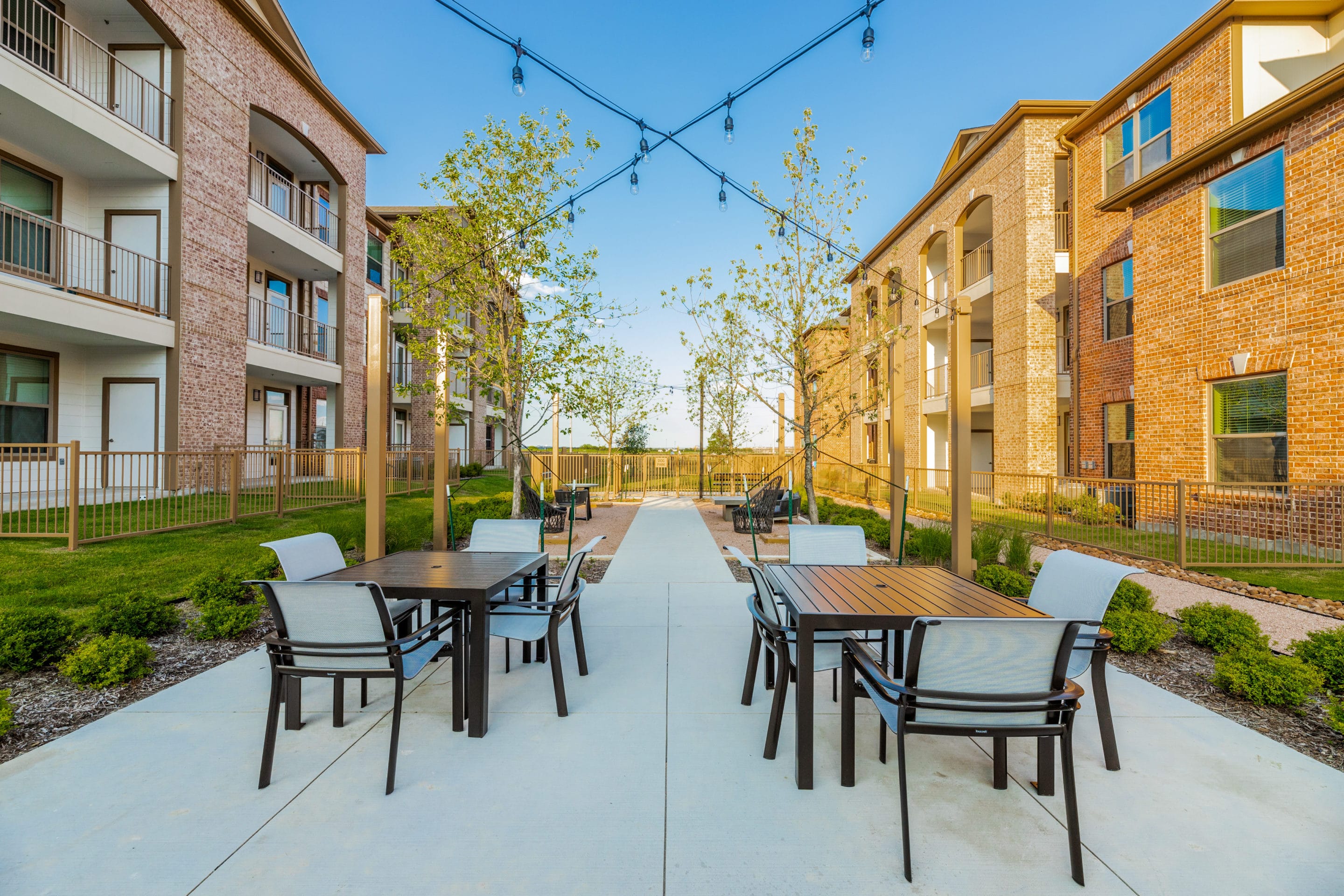 Castle Hills Courtyard